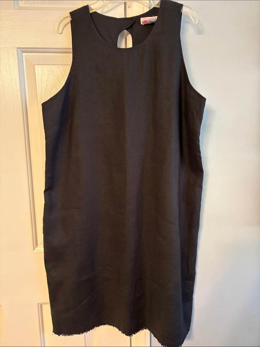 Classic Black Sleeveless Shift Dress